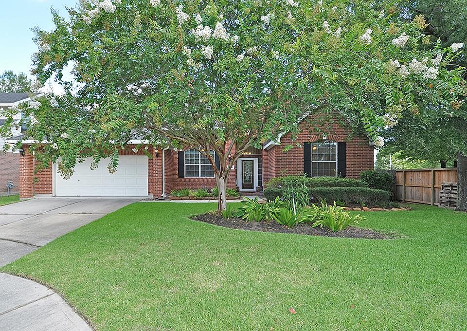 1st image of 18539 N Roaring River Ct