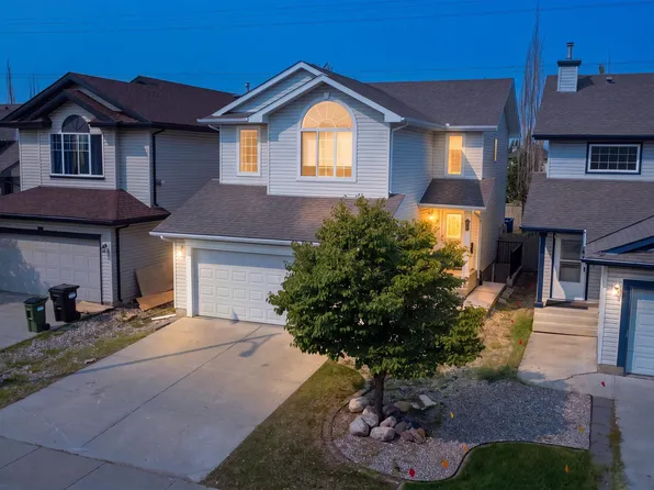 714 87th St SW, Edmonton, AB T6X 1G6