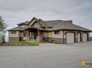 16880 Olena Pointe Cir, Anchorage, AK 99516