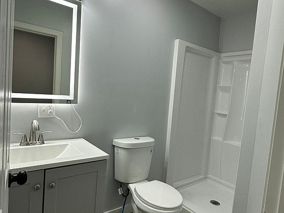 5th image of 31 Ayr St #1