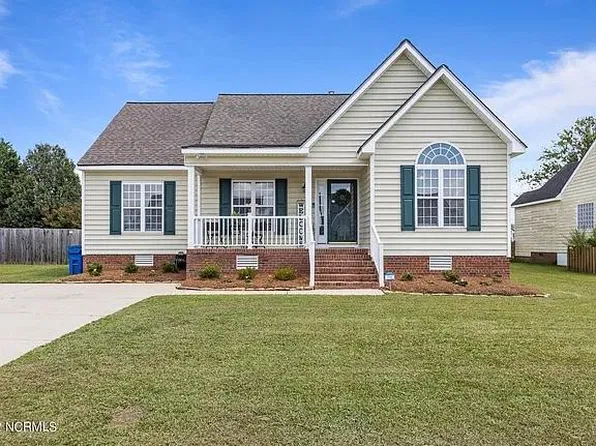 2427 Chippenham Ct, Winterville, NC 28590