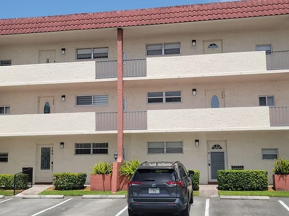 9720 S Hollybrook Lake Dr APT 309, Hollywood, FL 33025