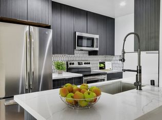 9400 Exposition Blvd APT 102, Los Angeles, CA 90034