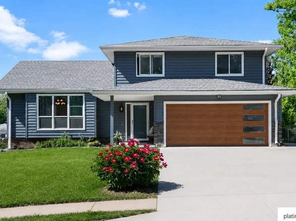 826 Arlene Ave, Papillion, NE 68046