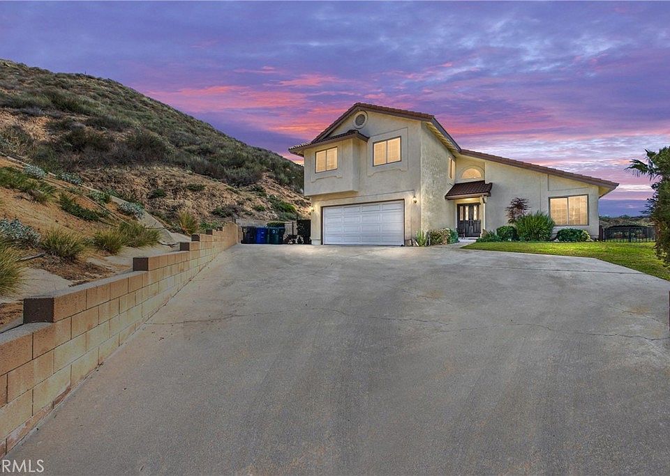 1st image of 3780 Palm Crest Dr