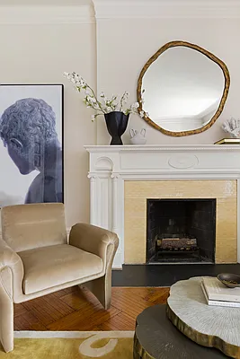 Sold by Compass | media 21