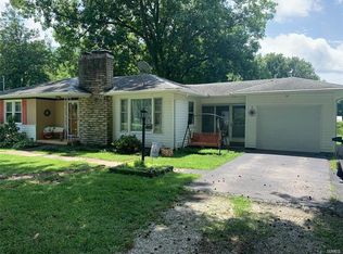 1924 Centreville Ave, Belleville, IL 62220