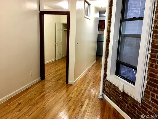 Rented by Oxford Property Group | media 7