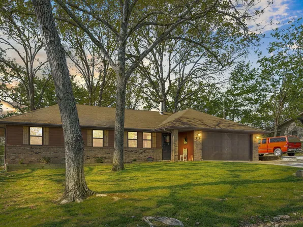 12 Beach Boulevard, Kimberling City, MO 65686