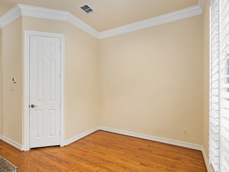 4230 Holland Ave — Photo 15