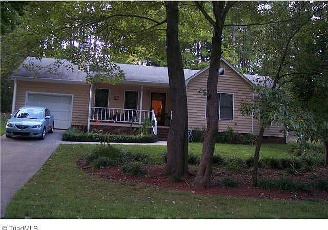 1st image of 642 Woodland Cir
