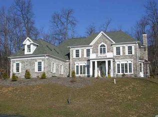 5027 Heatherington Way, Enola, PA 17025