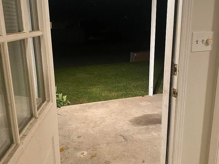 1240 E Jordan St — Photo 9