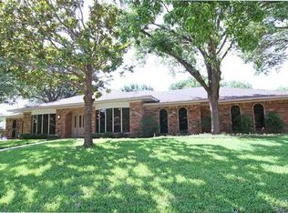 2105 Willowbrook Way, Plano, TX 75075