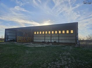 2768 Peterson Rd S, Iowa Park, TX 76367