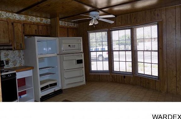 2nd image of 2530 E Leroy Ave
