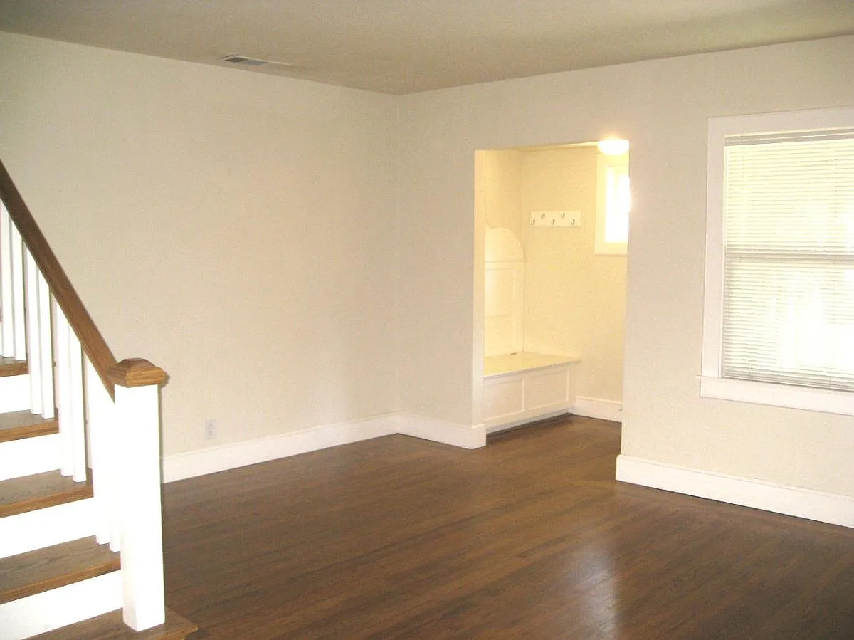 2 bed, 1000 sqft, $2,695 — Photo 4
