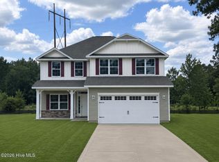 280 Eastwood Dr, Wallace, NC 28466