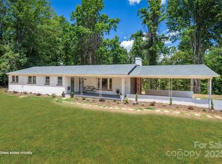 6939 Knob Ave, Connelly Springs, NC 28612