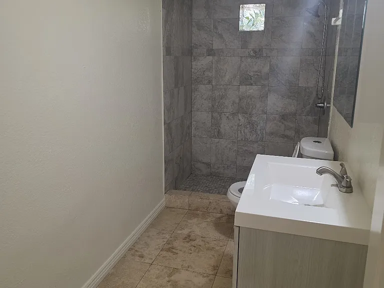 564 S Stuart St — Photo 10