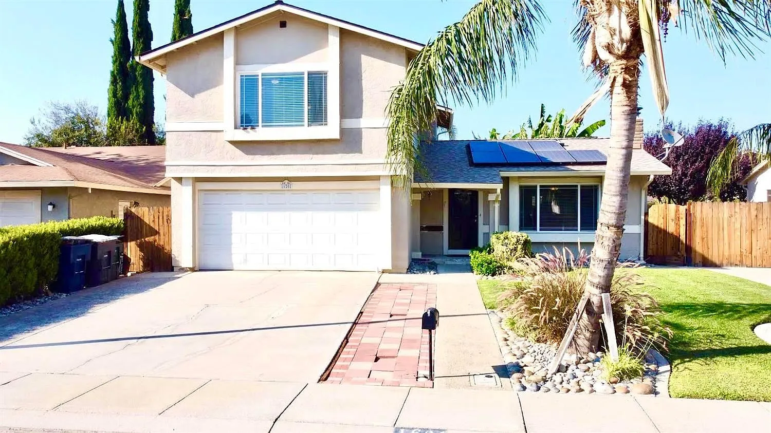 1601 Valerie Ln photo 1