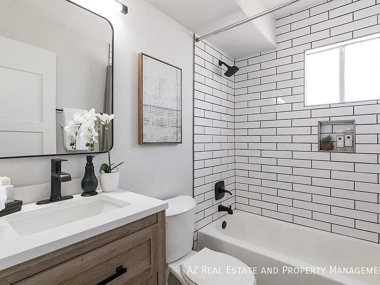 1615 N 51st St #4 — Photo 15