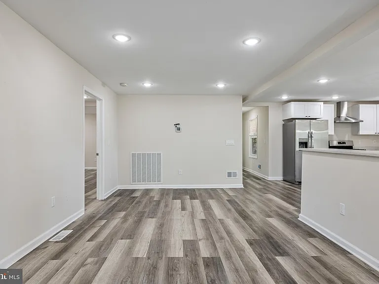 55 Shawnee Ave — Photo 14