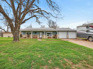 1812 Long Creek Ct, Granbury, TX 76049