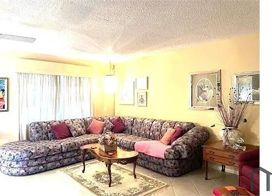 719 Flanders Dr — Photo 3