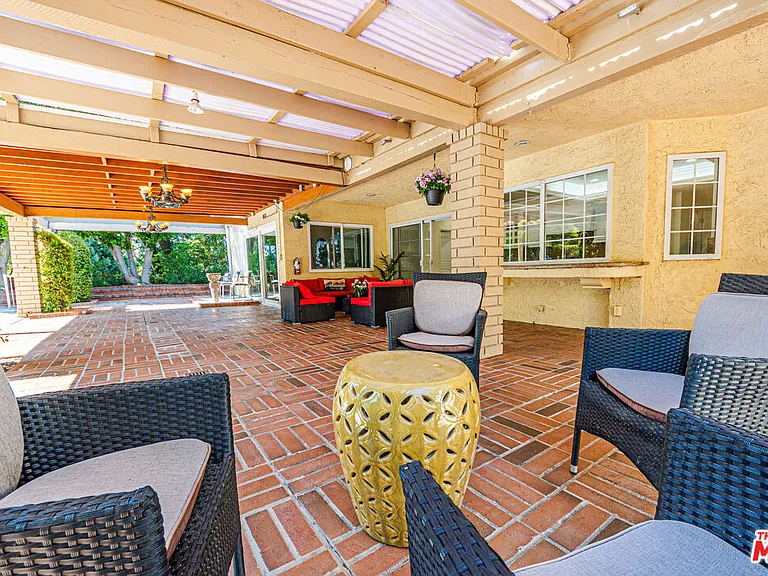 18022 Lake Encino Dr — Photo 26