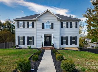 12304 Sandringham Pl, Charlotte, NC 28262