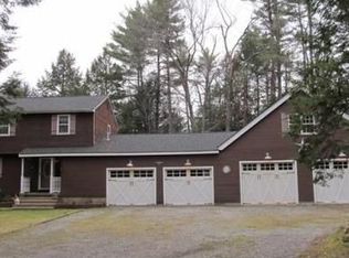 127 Chestnut St, Pepperell, MA 01463
