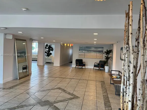 2821 N Miami Beach Blvd, North Miami Beach, FL