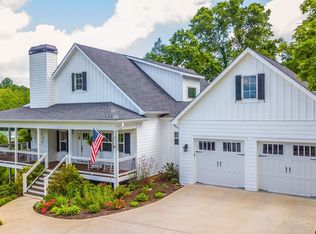 41 Hall St, Blue Ridge, GA 30513