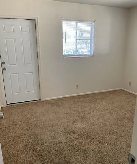 Cypress Apartments — Photo 6