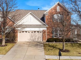 687 Bluffs View Ct, Eureka, MO 63025