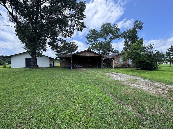 3225 Elm St