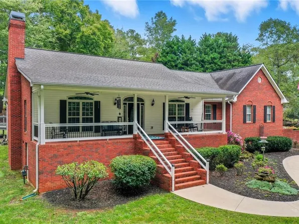 4445 Indian Trace Dr, Alpharetta, GA 30004