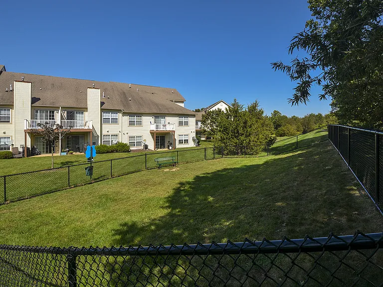 Iron Ridge and Stonegate Apartments — Photo 32