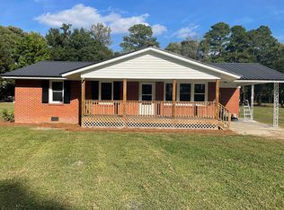 1076 Huffmantown Rd, Richlands, NC 28574