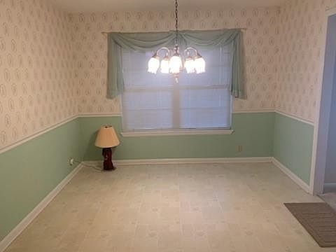 5th image of 306 Ethridge Dr
