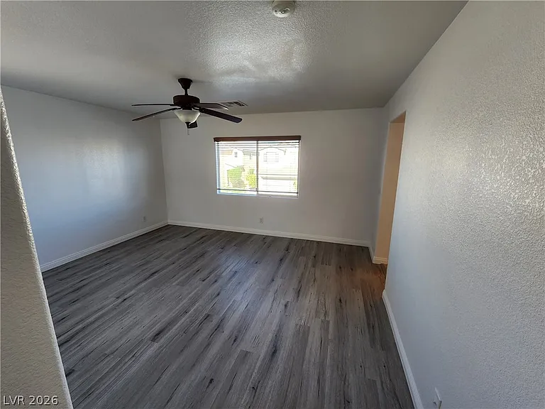 9106 Sheffield Garden Ave — Photo 14