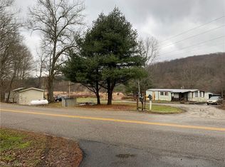 157-159 Arrow Rd SW, Carrollton, OH 44615