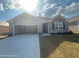 100 Pine St, Byhalia, MS 38611