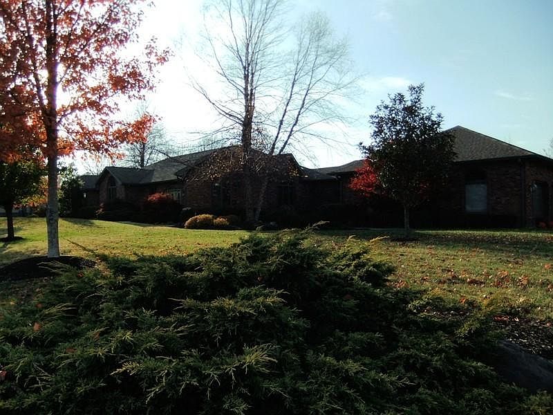 1st image of 755 Stone Creek Dr