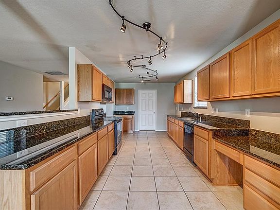 2nd image of 6316 Saint James Pl