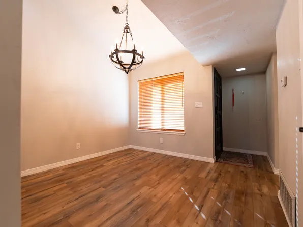 5200 Villa View Dr APT 16D, Farmington, NM 87402