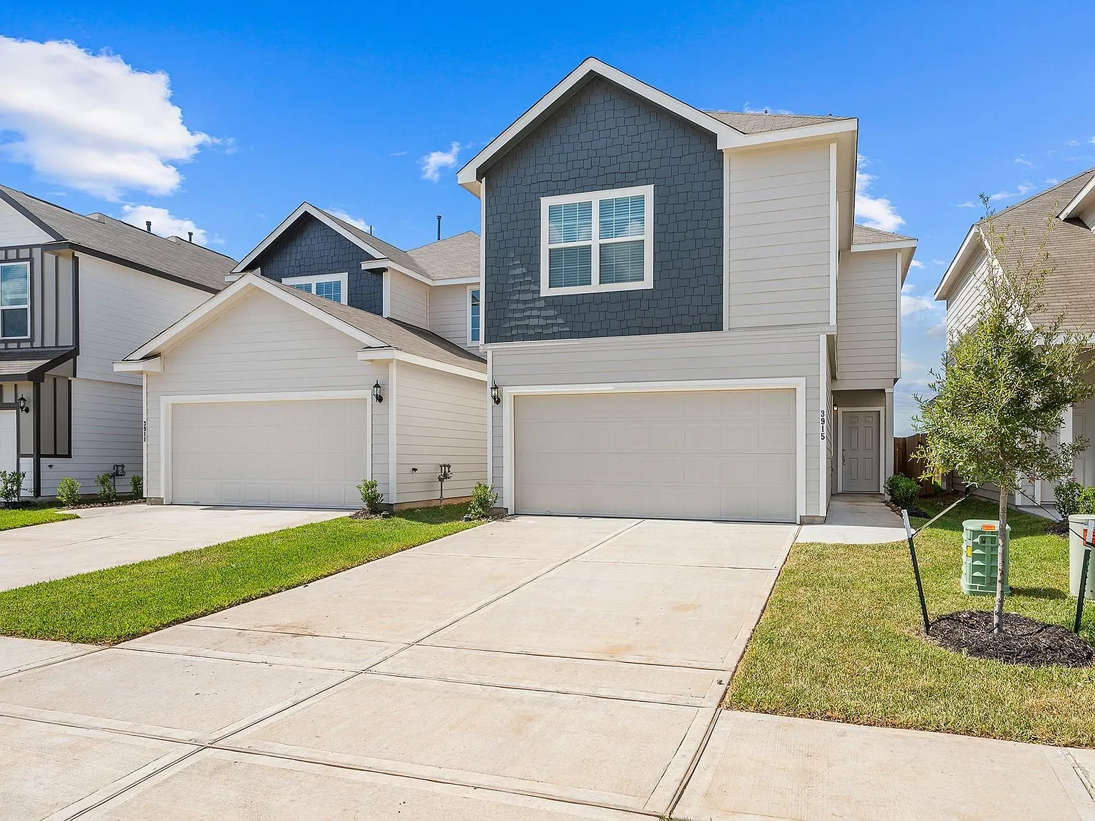 3 bed, 2.5 bath, 1711 sqft, $2,095 — Photo 2