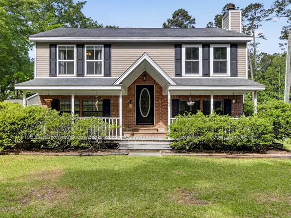 105 Cantering Hills Ln, Summerville, SC 29483