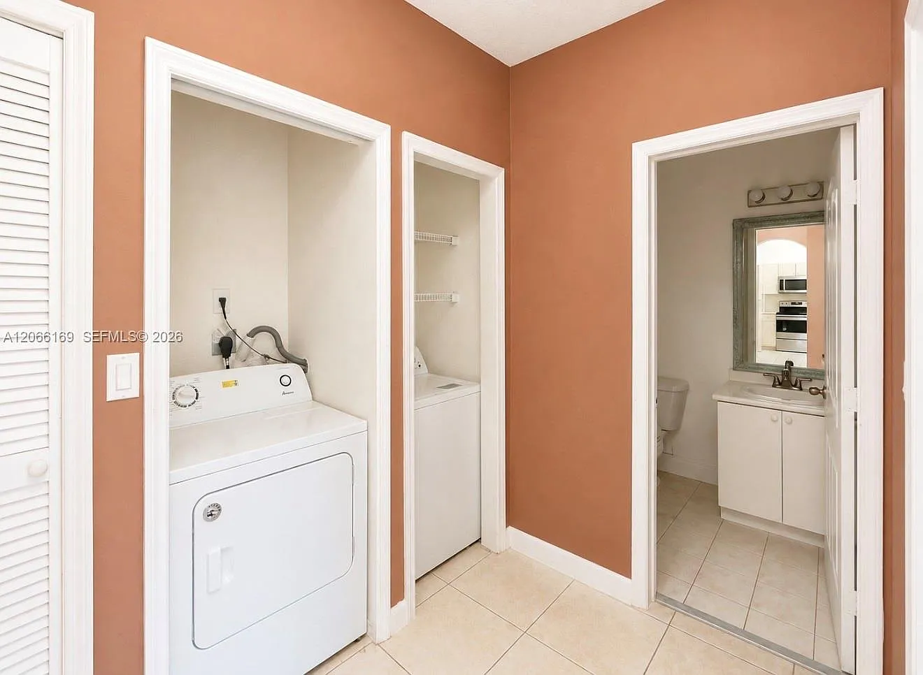Shoma Condo At Keys Cove — Photo 2